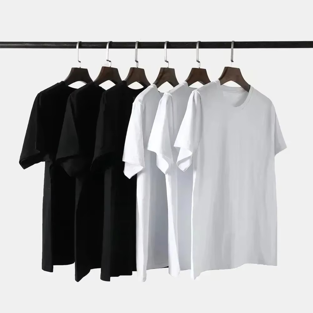 Funny 1 MOLE/L Graphic Woman M - đánh giá và giá Streetwear Brand Drops