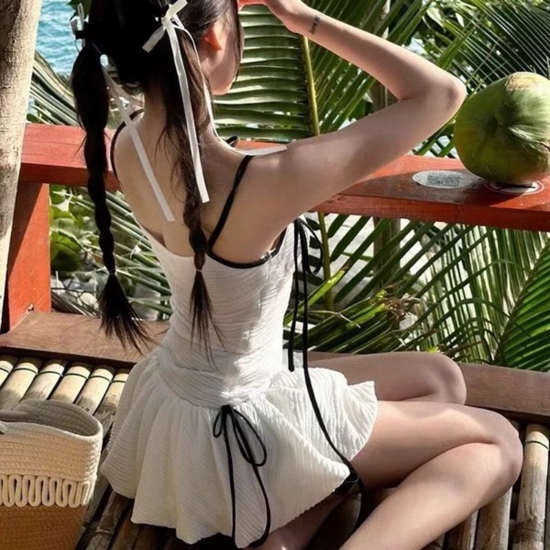 Women's White Bow Camisole Sex - đánh giá và giá A Bathing Ape Camo