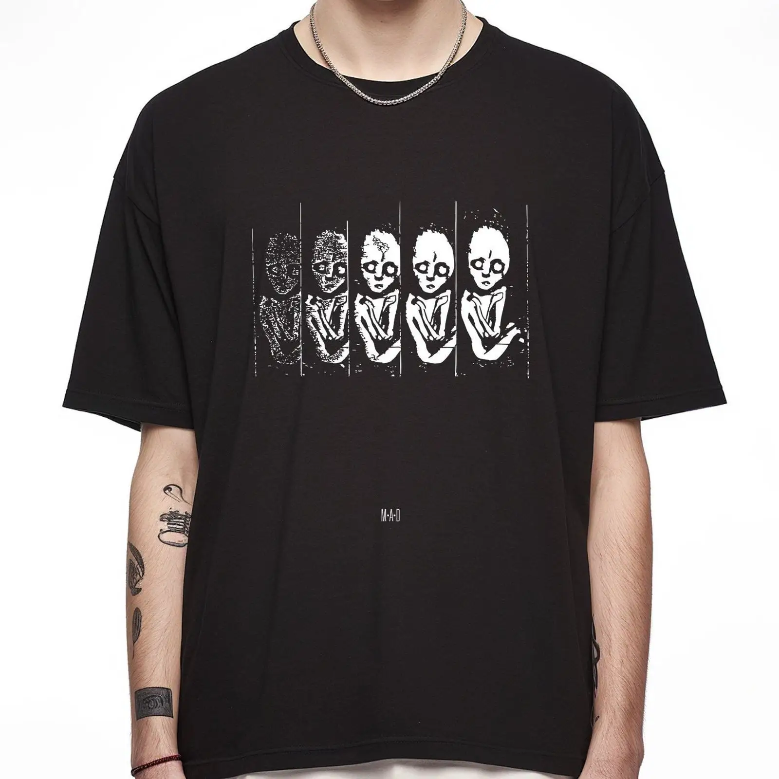 MAD 001 T Shirt minimalist aes - đánh giá và giá Streetwear Brand Aesthetic