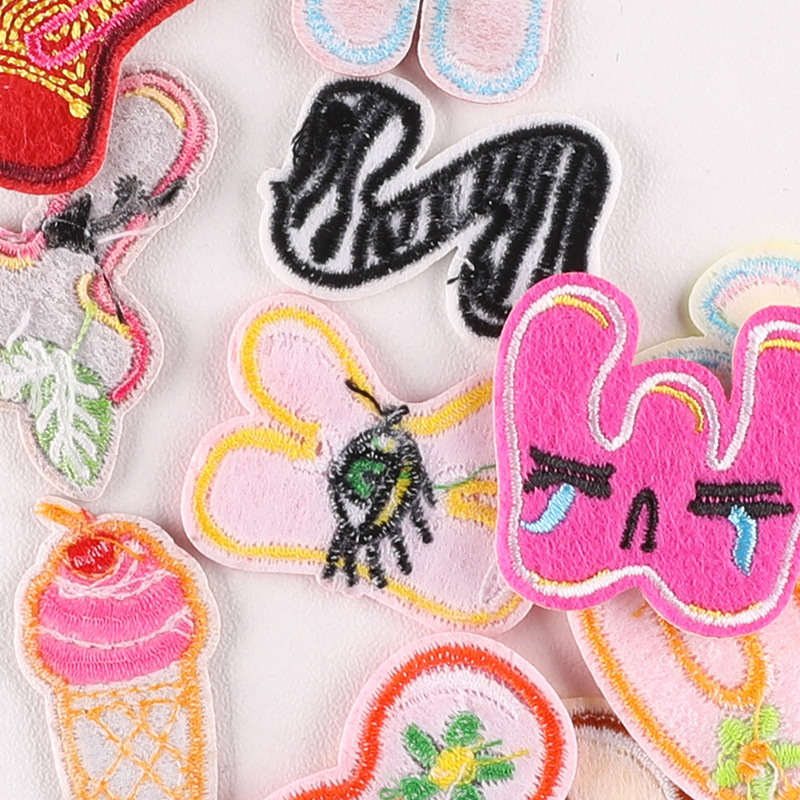 26pcs/Bulk Sets Letter Patch A - đánh giá và giá Streetwear Brand Stickers